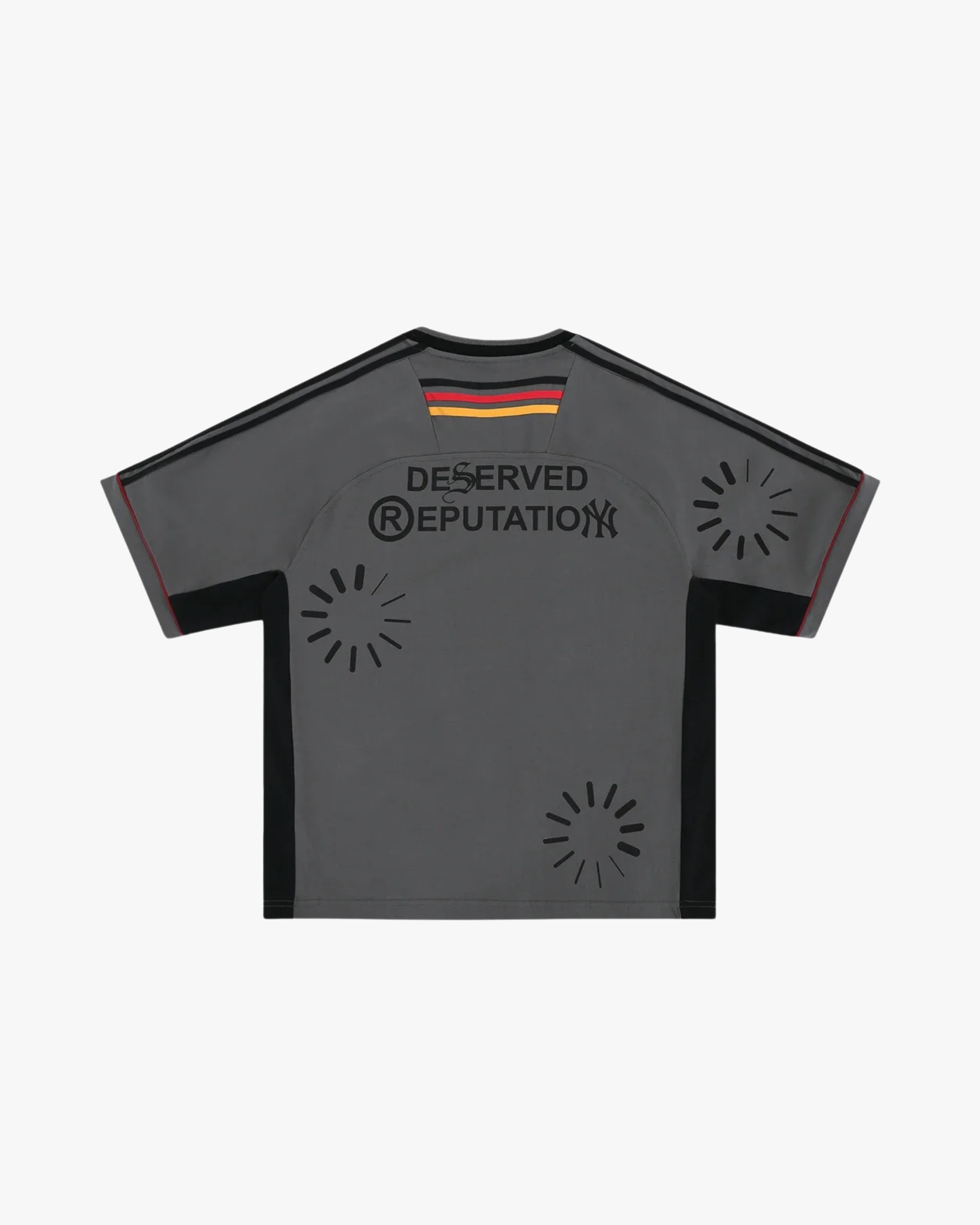 tshirt-over-black-white-man-streetwear-sport