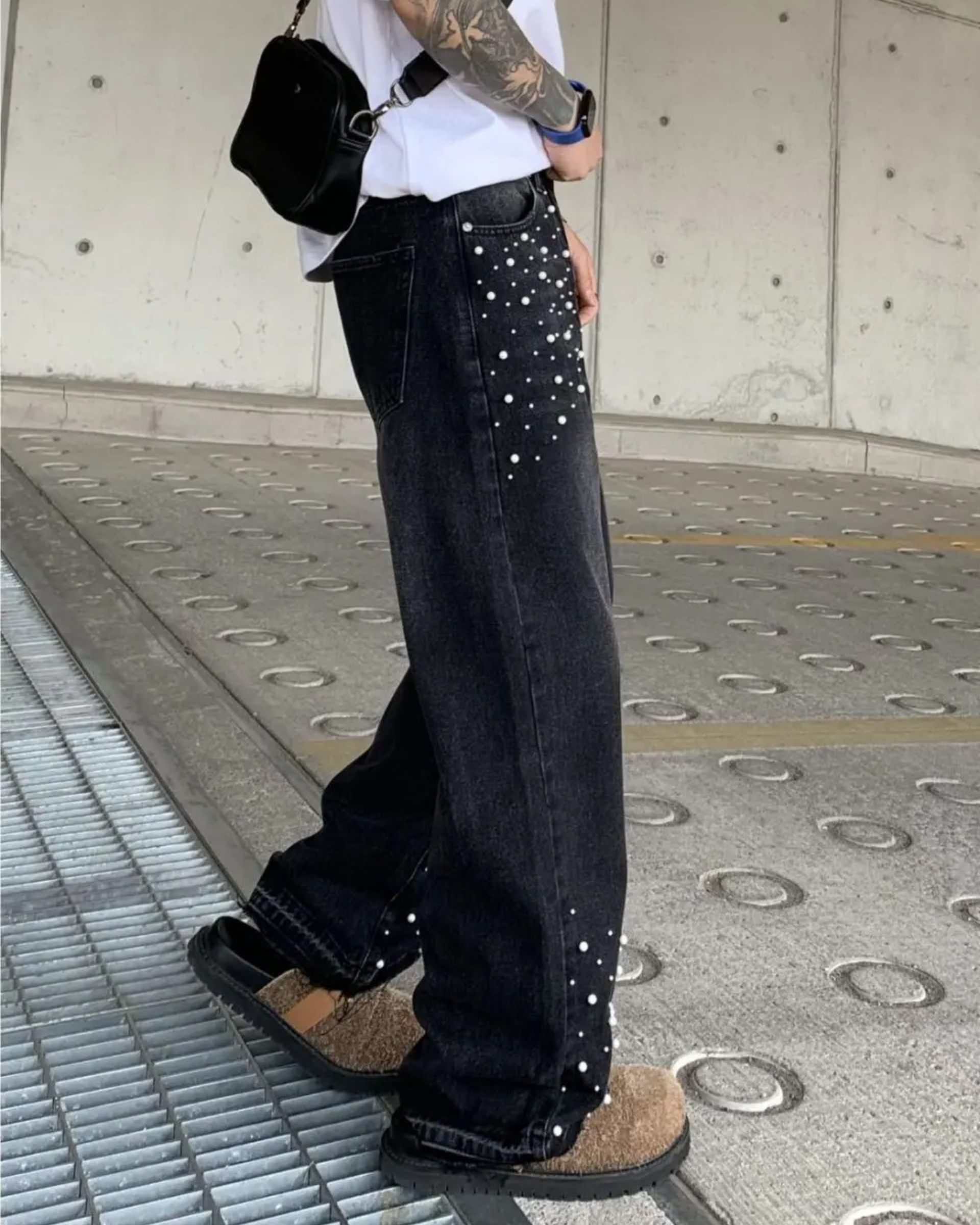 Midnight-Drop Jeans