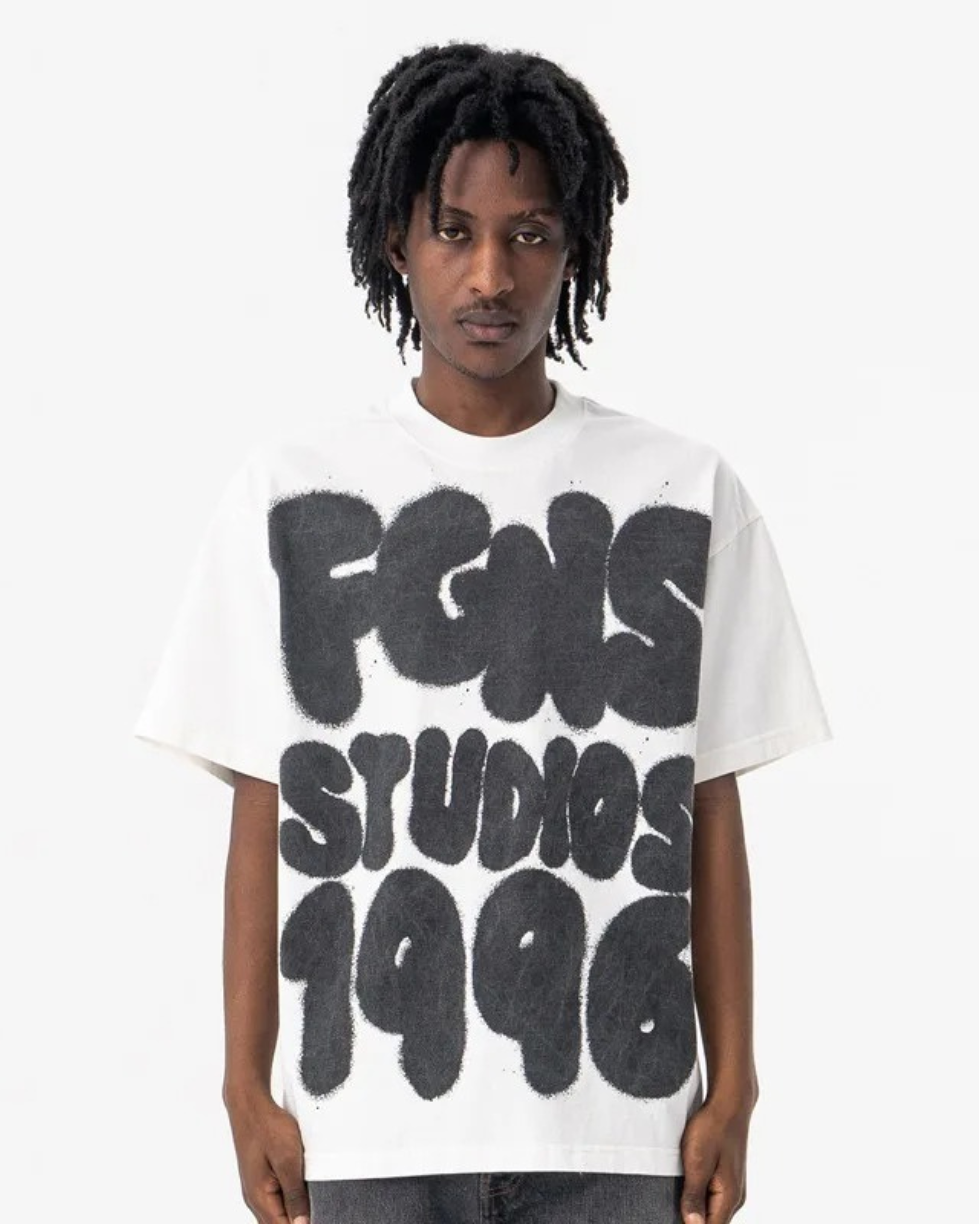 tshirt-man-white-street-casual