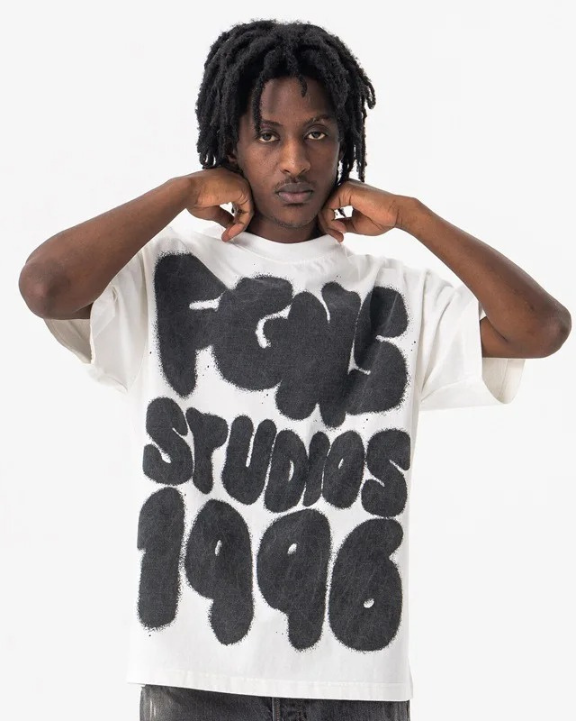 tshirt-man-white-street-casual