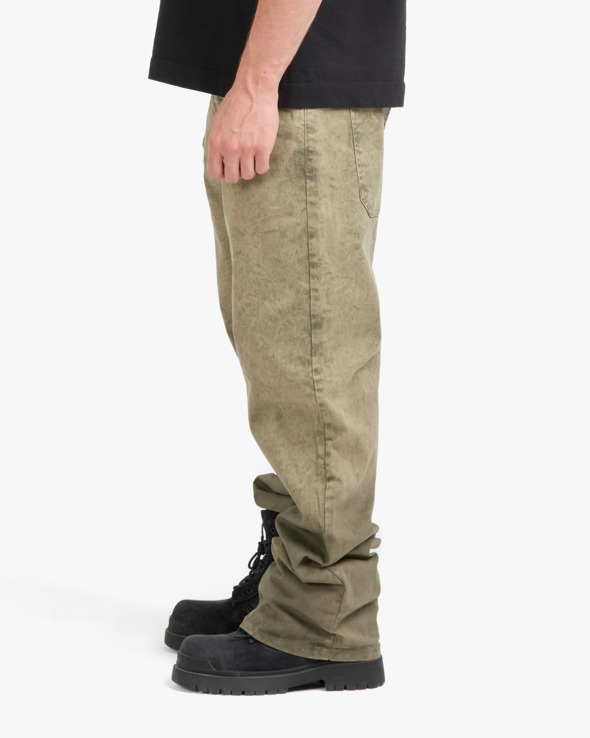 Faded Relaxed Jeans